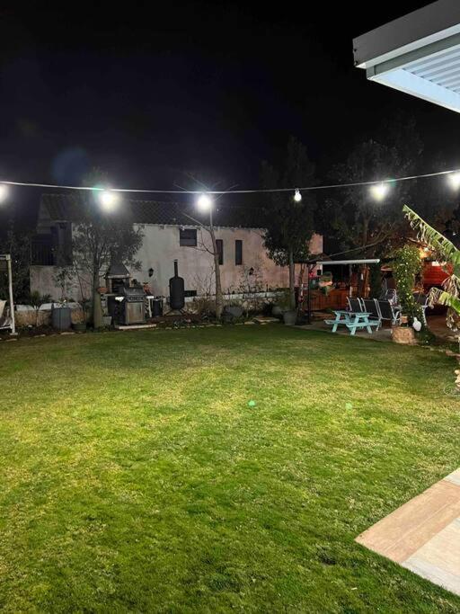 הוילה נורית אחוזת היניבים מראה חיצוני תמונה